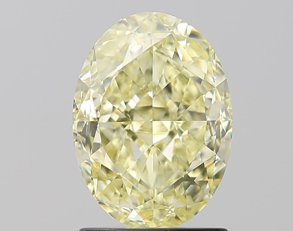 Loose Diamond - OVAL 2.02ct Fancy Yellow VVS1: Loose Diamond - OVAL 2.02ct Fancy Yellow VVS1 Source: Natural Shape: OVAL Carats: 2.02 Color: Fancy Yellow Certification: GIA Video: