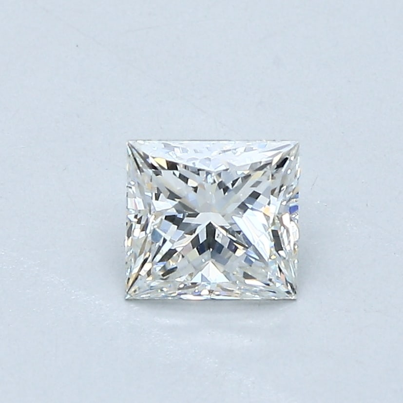 Loose Diamond - PRINCESS 0.7ct I SI1: Loose Diamond - PRINCESS 0.7ct I SI1 Source: Natural Mined Diamond Shape: PRINCESS Carats: 0.7 Color: I Clarity: SI1 Certification: GIA Condition: Pre-Owned PLEASE NOTE: Framed, Large, or heavy items 