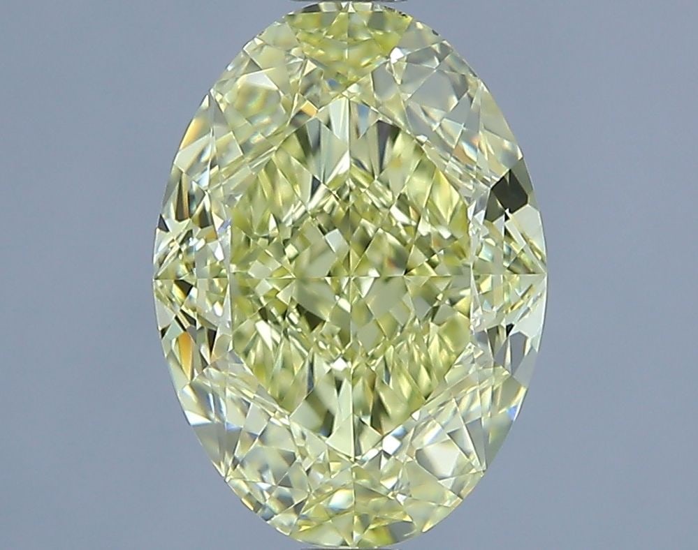Loose Diamond - OVAL 3.1ct Fancy Yellow VS2: Loose Diamond - OVAL 3.1ct Fancy Yellow VS2 Source: Natural Shape: OVAL Carats: 3.1 Color: Fancy Yellow Certification: GIA Video:
