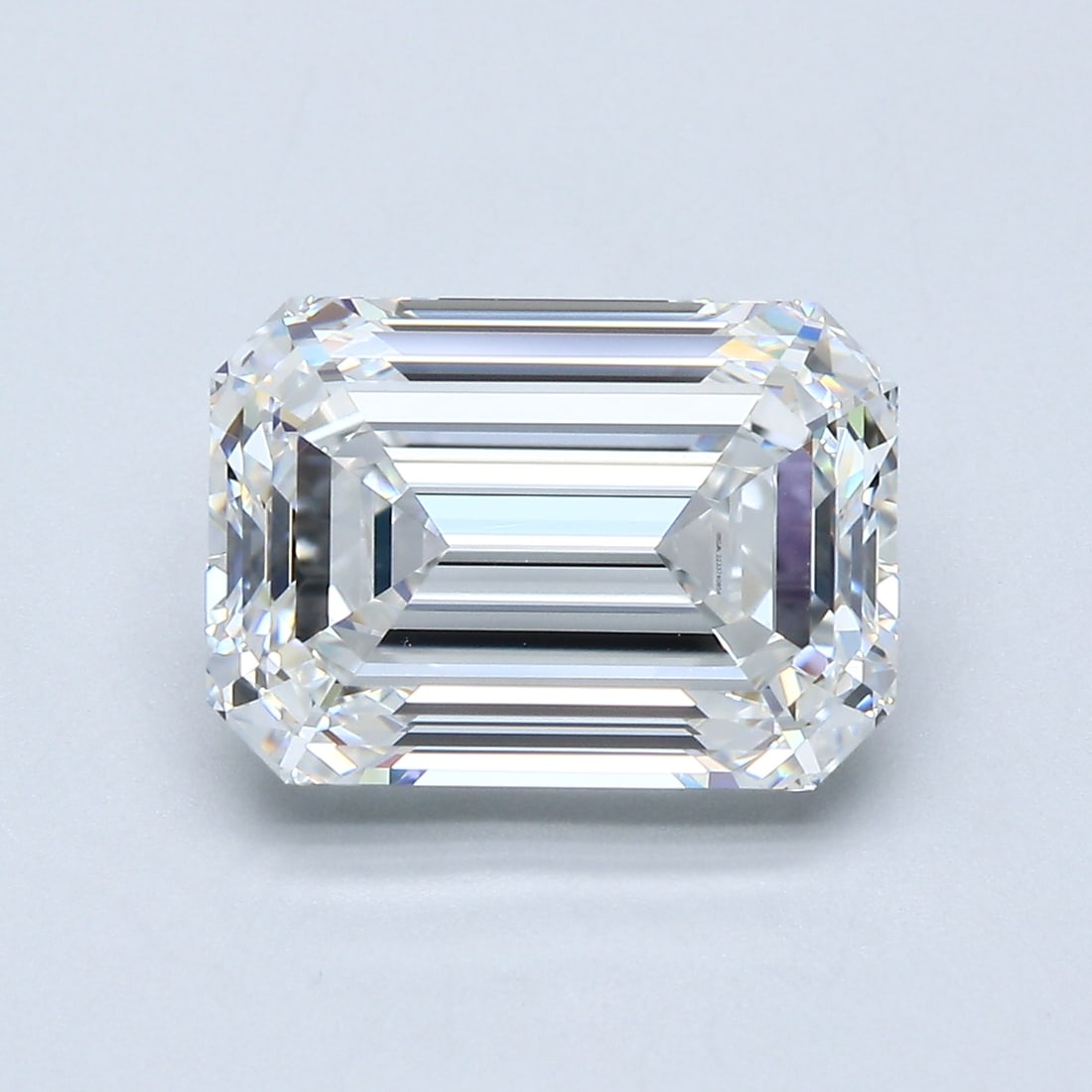 Loose Diamond - EMERALD 5.01ct F VVS2: Loose Diamond - EMERALD 5.01ct F VVS2 Source: Natural Mined Diamond Shape: EMERALD Carats: 5.01 Color: F Clarity: VVS2 Certification: GIA Condition: Pre-Owned PLEASE NOTE: Framed, Large, or heavy item