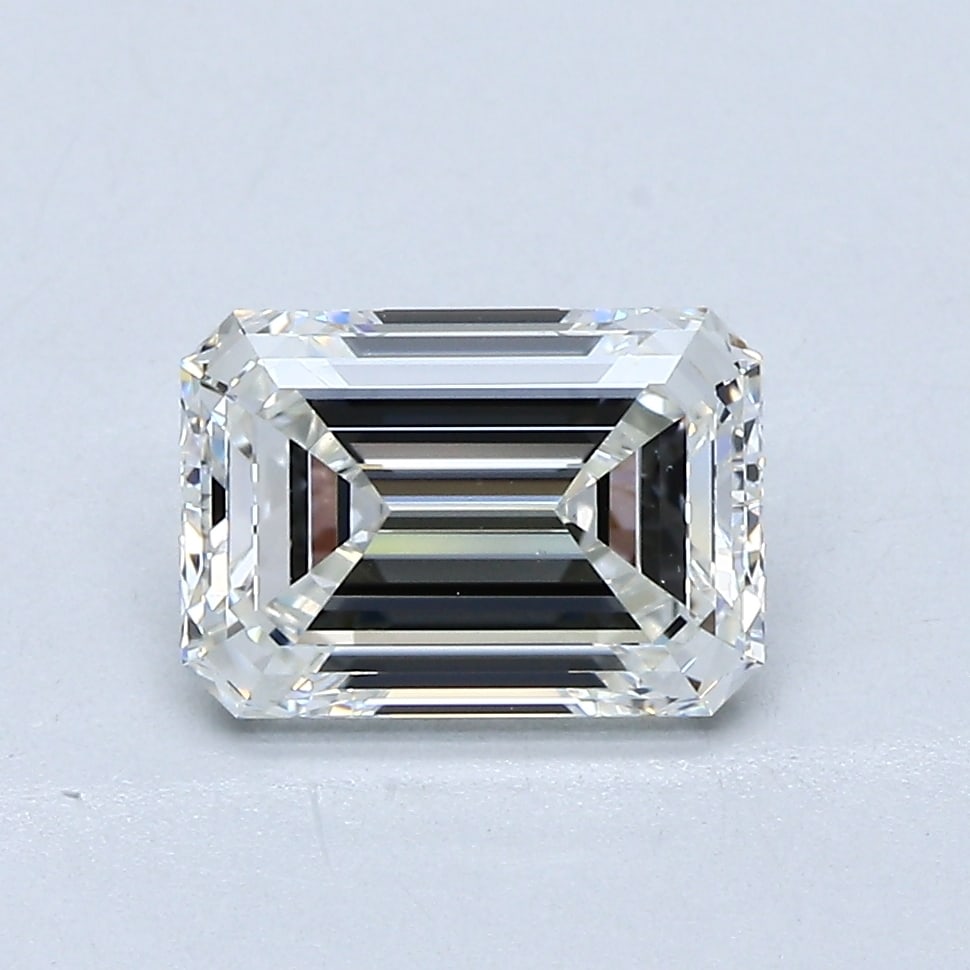 Loose Diamond - EMERALD 1.61ct I VS1: Loose Diamond - EMERALD 1.61ct I VS1 Source: Natural Mined Diamond Shape: EMERALD Carats: 1.61 Color: I Clarity: VS1 Certification: GIA Condition: Pre-Owned PLEASE NOTE: Framed, Large, or heavy items 