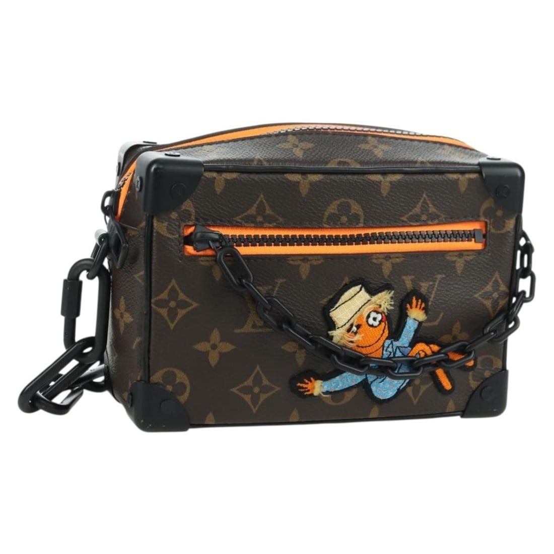 Louis Vuitton Soft Trunk Monogram Canvas Shoulder Bag M80159 France: Louis Vuitton Soft Trunk Monogram Canvas Shoulder Bag M80159 France This Louis Vuitton Monogram Soft Trunk LV Friend shoulder bag features the iconic Monogram canvas exterior, designed for women. The 
