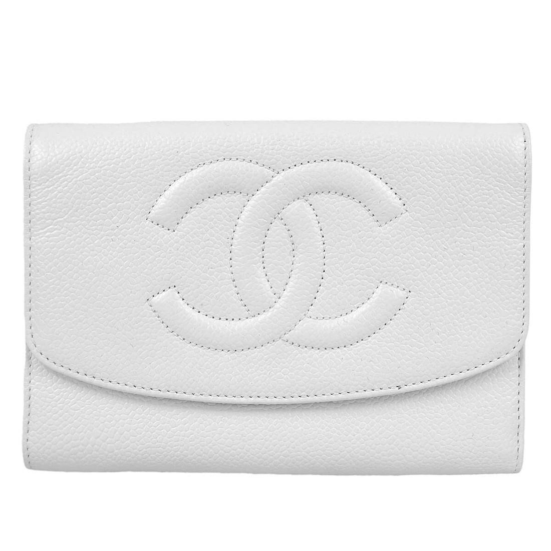 Chanel White Caviar Skin Bifold Wallet with CC Pattern: Chanel White Caviar Skin Bifold Wallet with CC Pattern This Chanel bifold wallet features a white caviar skin leather exterior with the signature CC pattern. Designed for women, it offers a stylish an
