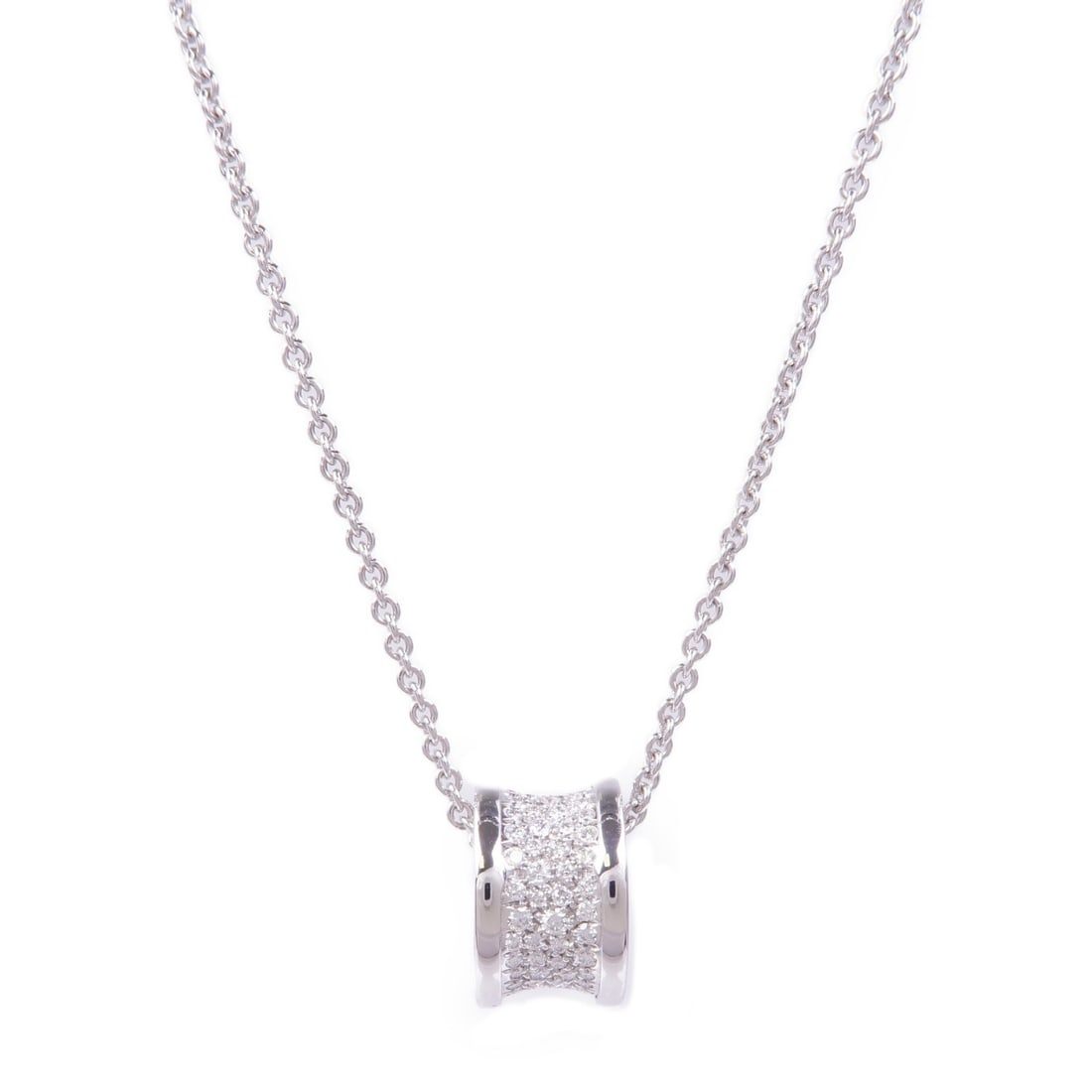 BVLGARI B.zero1 Diamond Necklace in 18K White Gold: BVLGARI B.zero1 Diamond Necklace in 18K White Gold Discover the elegance of the BVLGARI B.zero1 Necklace, crafted from luxurious 18K white gold (K18WG) and adorned with sparkling diamonds. This exquis