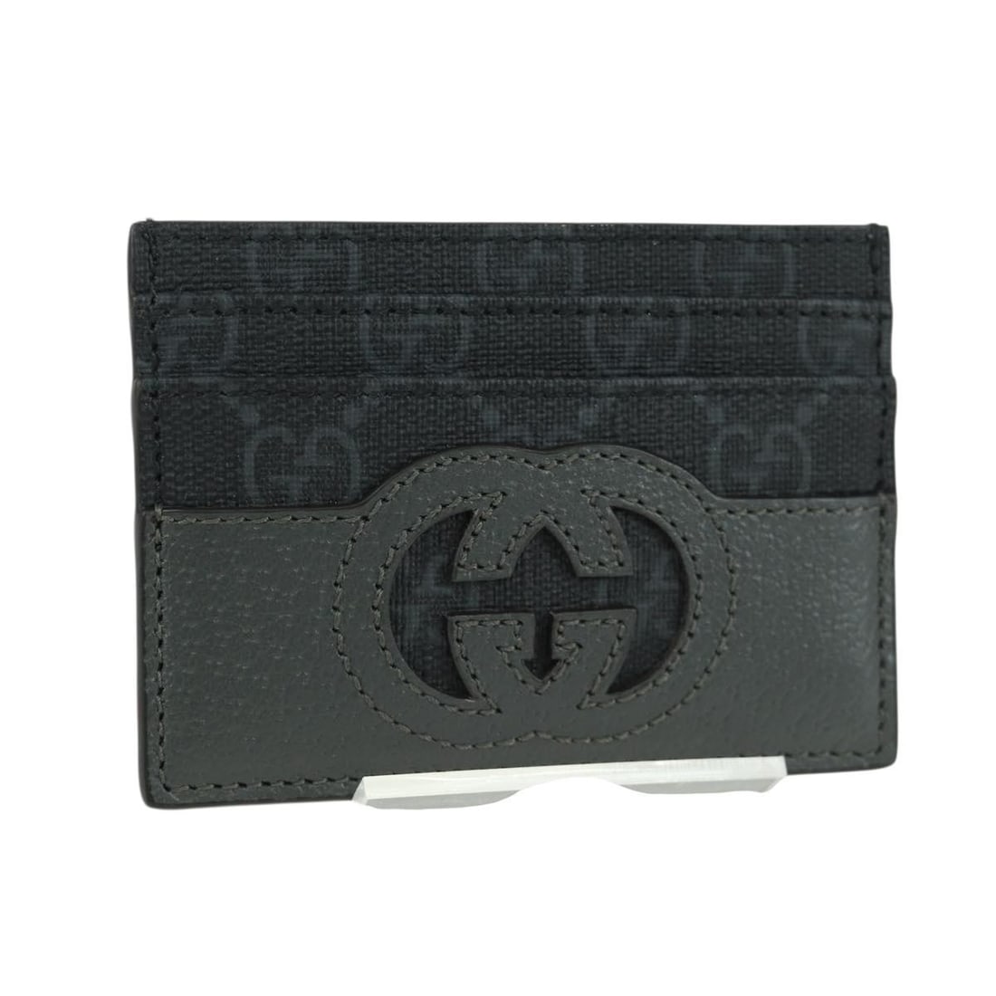 Gucci GG Supreme Black PVC Card Holder with Box and Dust Bag: Gucci GG Supreme Black PVC Card Holder with Box and Dust Bag This Gucci GG Supreme card case is crafted from black PVC leather and GG canvas, offering a sleek and durable accessory for organizing card