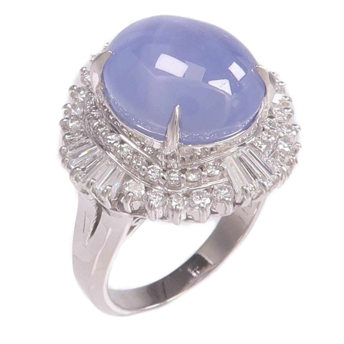 Pt900 Platinum Sapphire Diamond Band Size 5.25: Pt900 Platinum Sapphire Diamond Band Size 5.25 This elegant women's ring features a striking blue sapphire as the centerpiece, set in high-quality Pt900 platinum. The sophisticated design is complemen