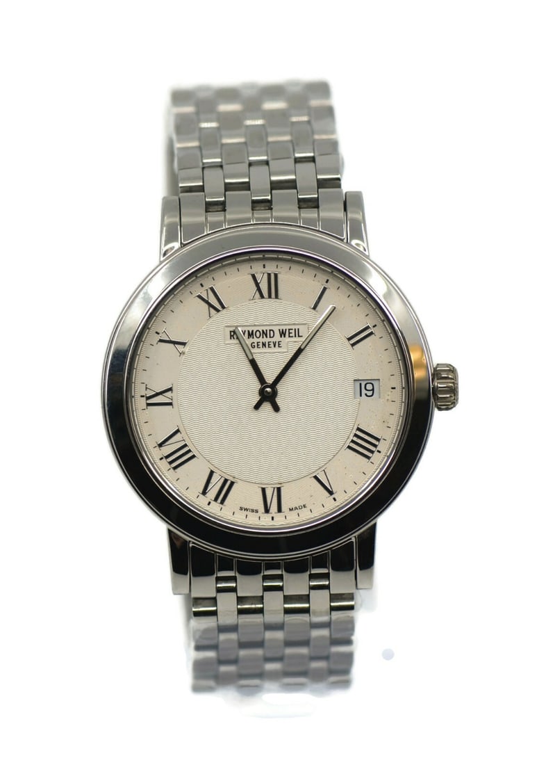Raymond Weil Toccata Stainless Steel Quartz Watch 5593 White Dial: Raymond Weil Toccata Stainless Steel Quartz Watch 5593 White Dial Experience the elegance of the Raymond Weil Toccata, a sophisticated wristwatch crafted from high-quality stainless steel. This pre-ow