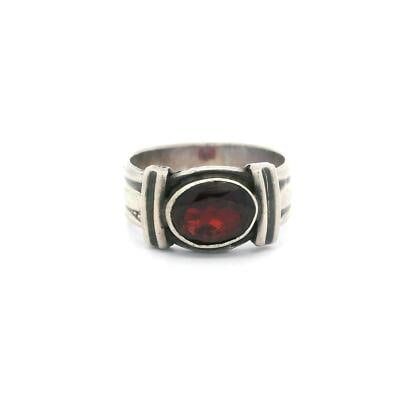 Sterling Silver Oval Garnet Cocktail Ring Size 7 (1 of 5)