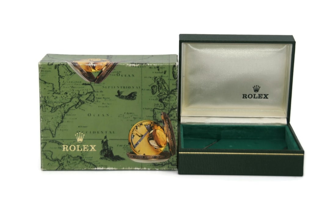 Rolex Vintage Presentation Box Ref 11.00.01 Authentic 6x5x2 Inches: Rolex Vintage Presentation Box Ref 11.00.01 Authentic 6x5x2 Inches This authentic Rolex vintage watch presentation box is a perfect accessory for any watch collector. Designed to elegantly hold a sing