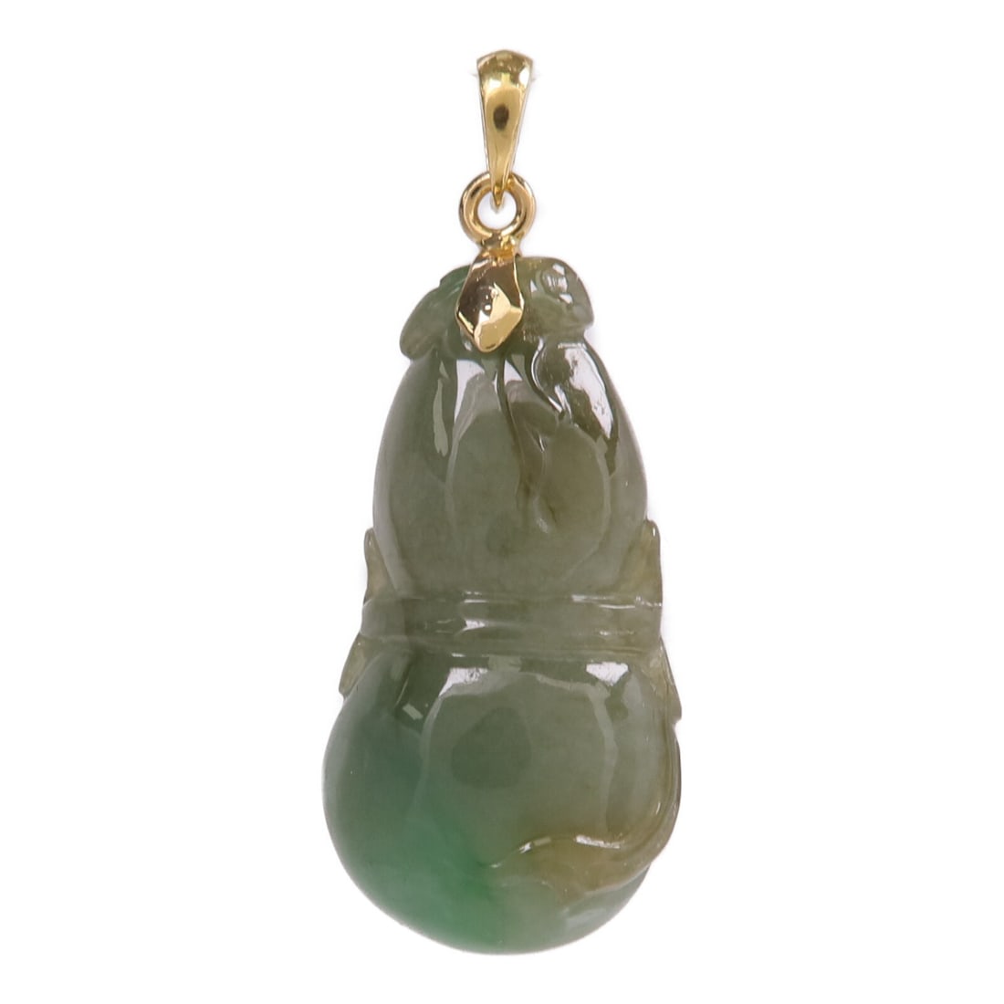 Jade K18 Yellow Gold Pendant Top: Jade K18 Yellow Gold Pendant Top This elegant pendant top features a green jade stone set in 18K yellow gold, offering a refined and timeless accessory for women. Crafted in China, it combines high-qu