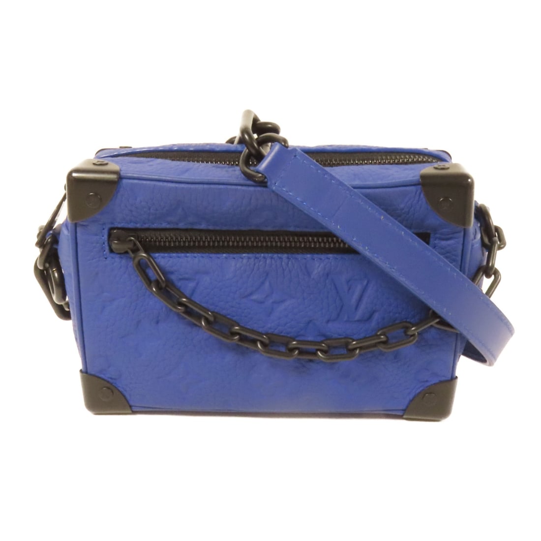 LOUIS VUITTON Mini Soft Trunk Shoulder Bag M825581 Blue Calfskin: LOUIS VUITTON Mini Soft Trunk Shoulder Bag M825581 Blue Calfskin Elevate your accessory game with the LOUIS VUITTON Mini Soft Trunk Shoulder Bag, a stunning blend of luxury and practicality. Crafted f