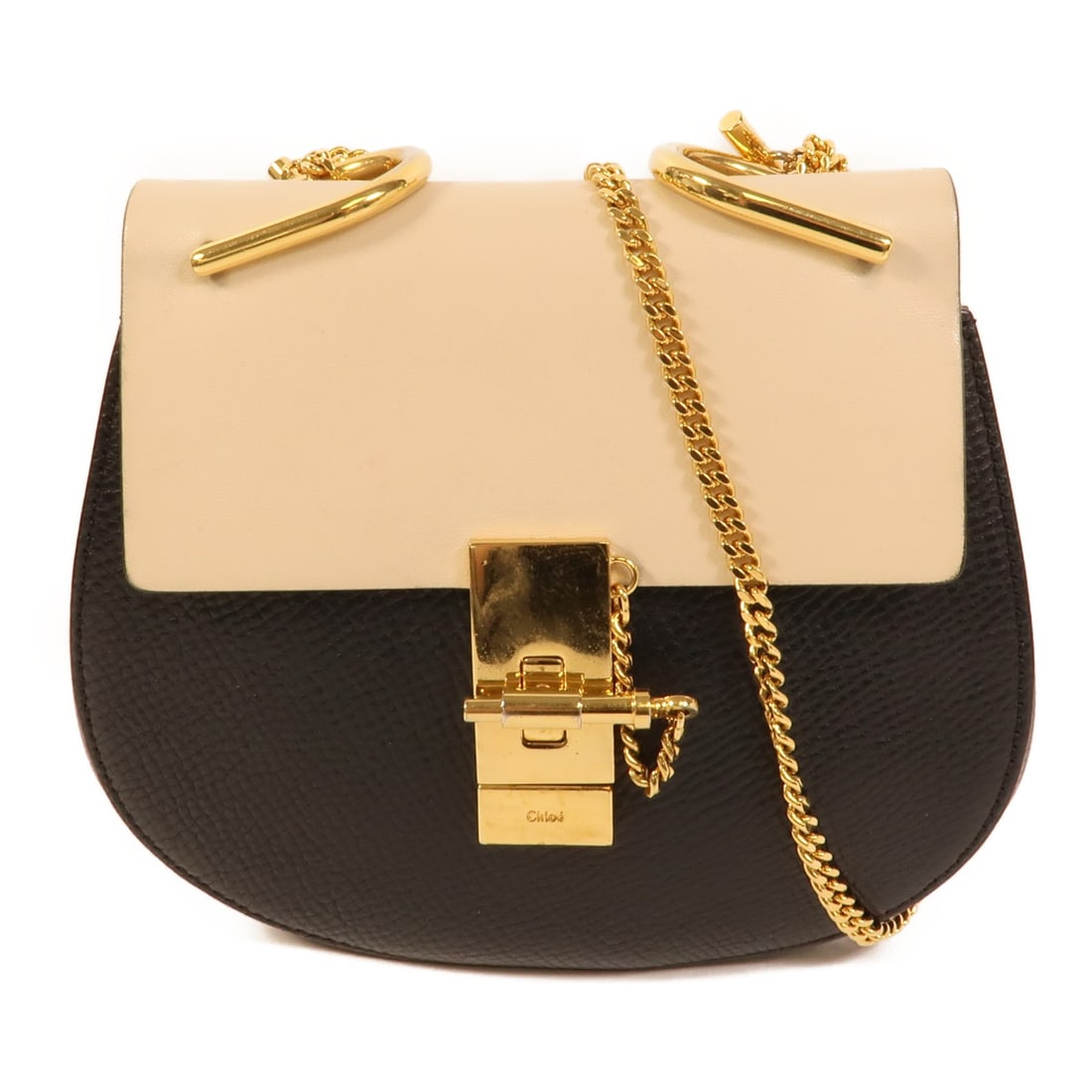 Chloe Drew Beige Calfskin Women's Shoulder Bag GHW: Chloe Drew Beige Calfskin Women's Shoulder Bag GHW This Chloe Drew shoulder bag features a sophisticated design crafted from beige calfskin leather, complemented by gold-tone hardware. The compact siz