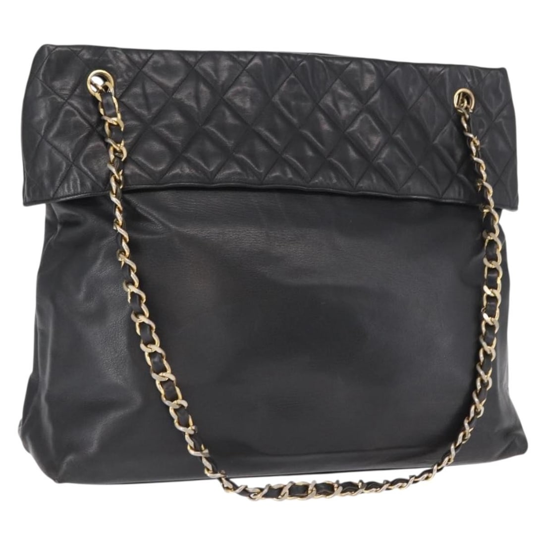 Chanel Black Leather Chain Tote Bag Italy 36cm: Chanel Black Leather Chain Tote Bag Italy 36cm This Chanel Chain Tote is crafted from black leather and features a spacious design suitable for everyday use. The tote shows signs of shape loss, surfac