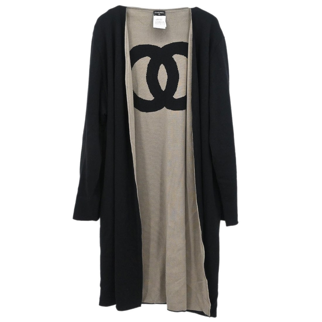 Chanel Black Wool Silk Cashmere Long Sleeve Cardigan Sweater Size S: Chanel Black Wool Silk Cashmere Long Sleeve Cardigan Sweater Size S This Chanel long cardigan features a sophisticated black design, crafted from a luxurious blend of 70% wool, 20% silk, and 10% cashm