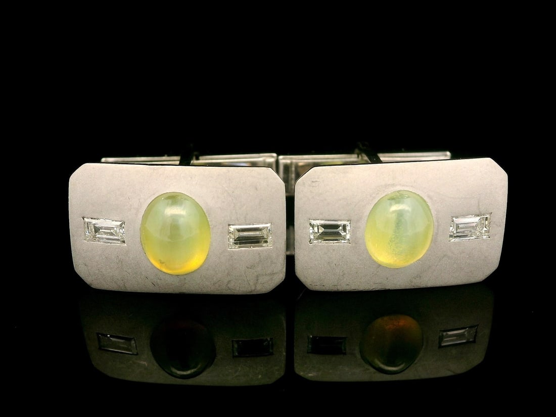 14K White Gold GIA Certified 5.50ctw Cat's Eye Chrysoberyl Cufflinks: 14K White Gold GIA Certified 5.50ctw Cat's Eye Chrysoberyl Cufflinks These exquisite cufflinks feature a stunning combination of natural Cat's Eye Chrysoberyl and sparkling diamonds, set in solid 14K 