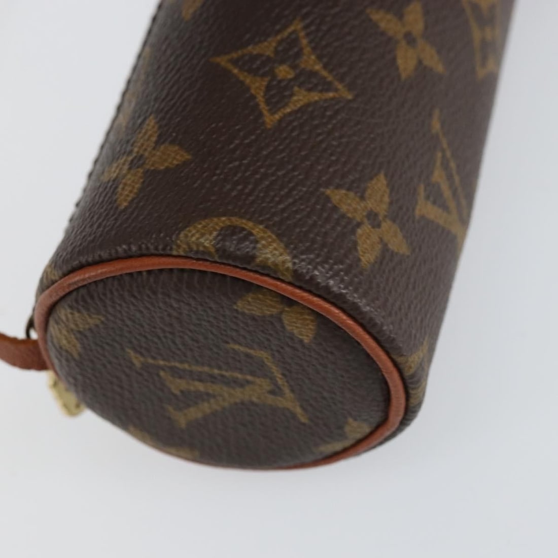 Papillon Pochette Canvas Pouch by Louis Vuitton Monogram Pattern - 8
