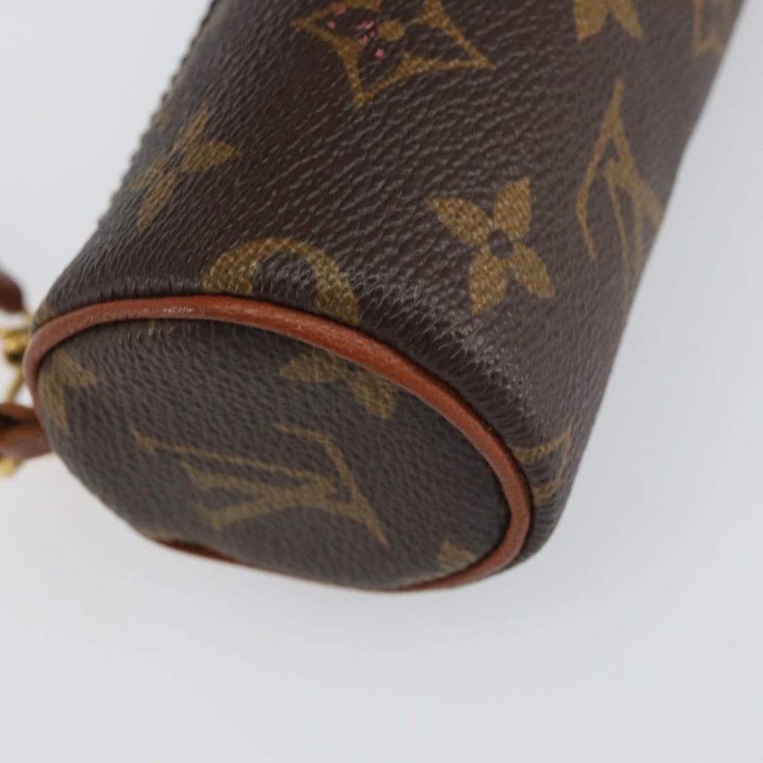 Papillon Pochette Canvas Pouch by Louis Vuitton Monogram Pattern - 9