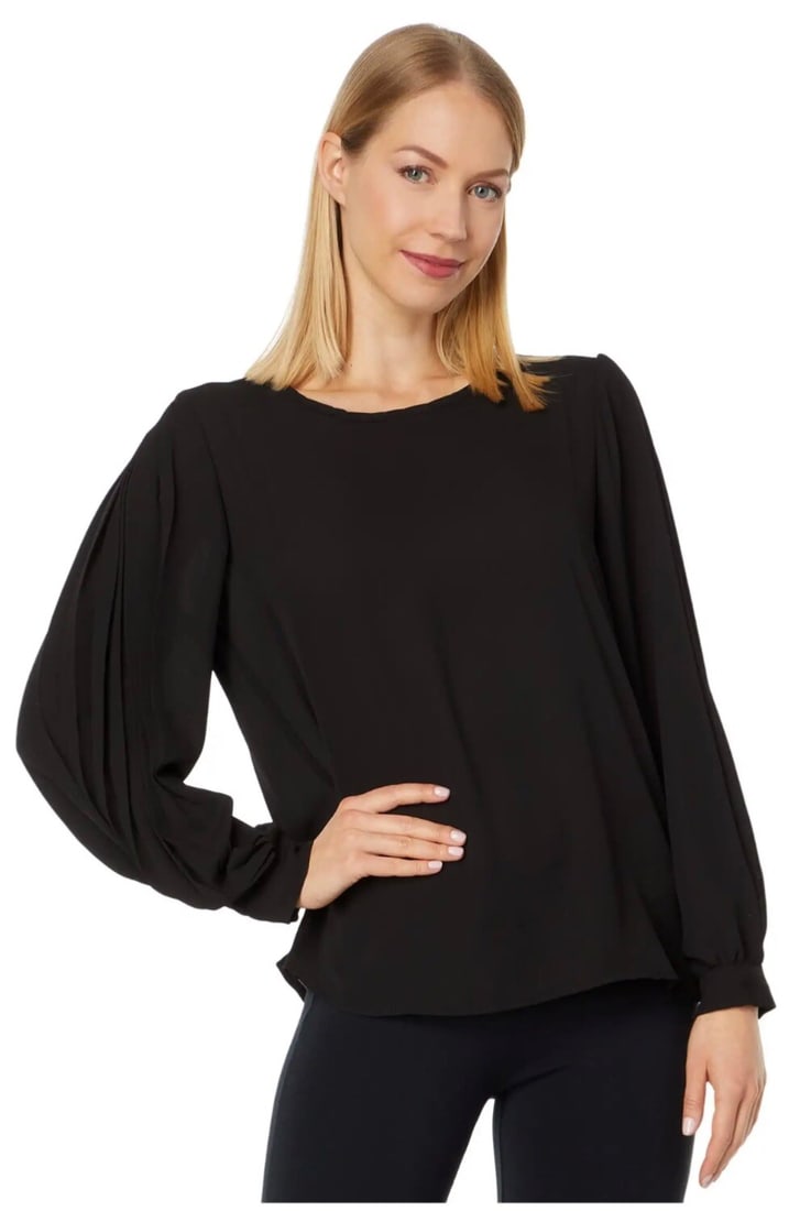 Vince Camuto Black Pleated Sleeve Blouse XS New With Tags: Vince Camuto Black Pleated Sleeve Blouse XS New With Tags Elevate your wardrobe with this Vince Camuto Long Sleeve Blouse in classic black. This stylish blouse features feminine pleated 3/4-puff sleev