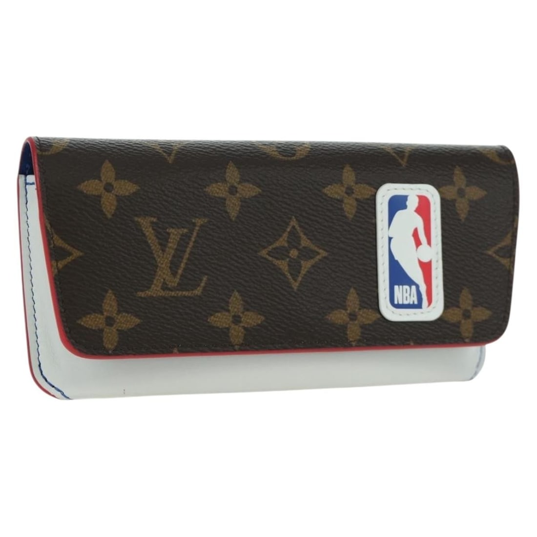 Monogram Canvas NBA Woody Eyewear Holder GI0561 by Louis Vuitton: Monogram Canvas NBA Woody Eyewear Holder GI0561 by Louis Vuitton This Louis Vuitton Monogram NBA Etui Lunette Woody glasses case features the iconic Monogram Canvas in a sleek design. Made in France, 