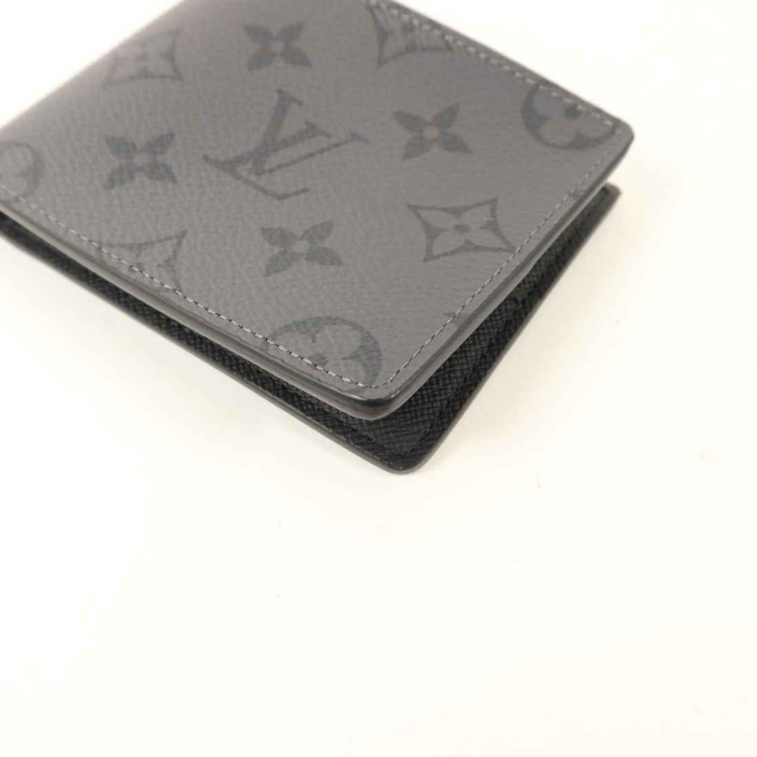 Louis Vuitton Monogram Eclipse Reverse bi-fold wallet gray - 9