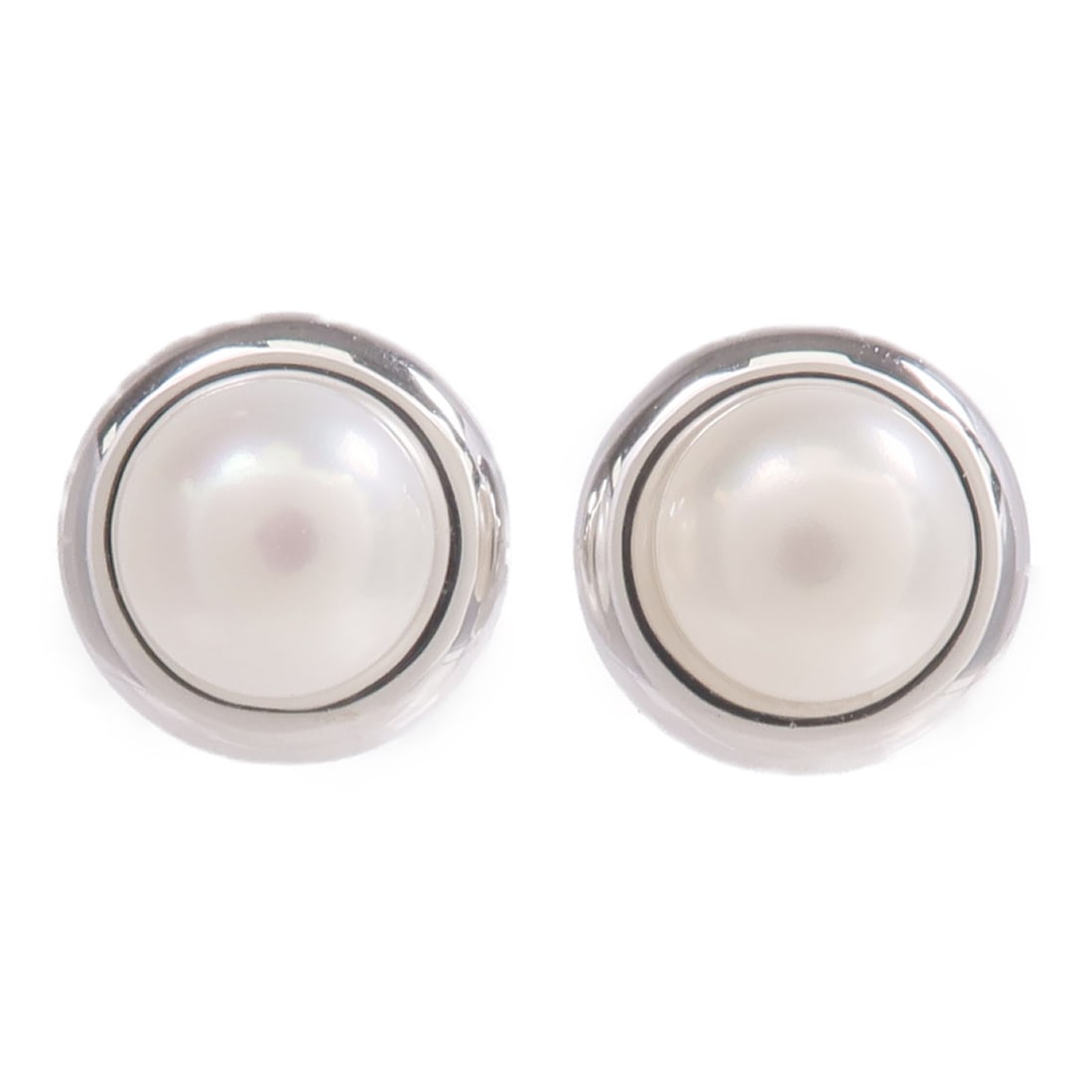 Pearl Pierced Earrings in 14K White Gold JEWELRY: Pearl Pierced Earrings in 14K White Gold JEWELRY These elegant pierced earrings feature lustrous white pearls set in 14K white gold, offering a timeless accessory for women. Designed in a classic styl