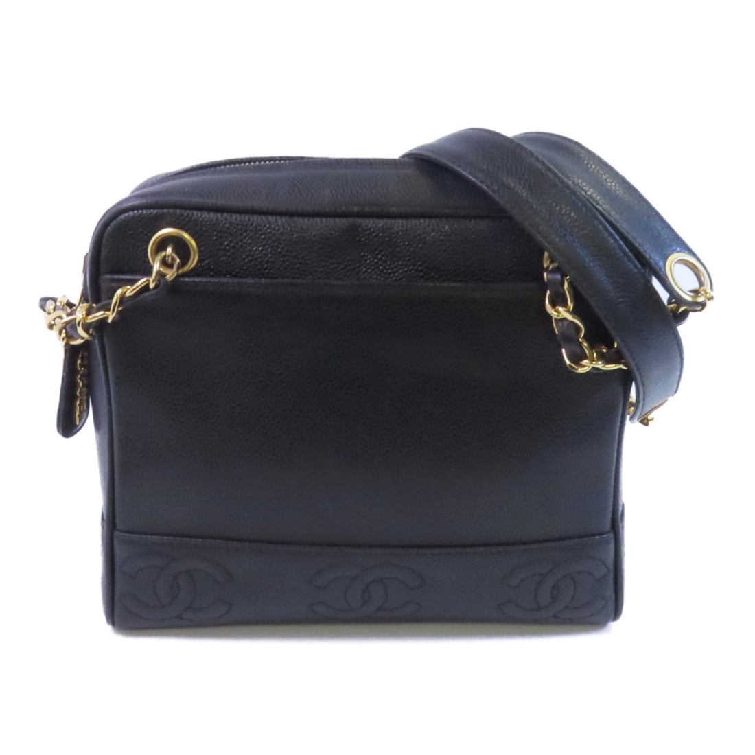 Black Calfskin Vintage CHANEL Chain Shoulder Bag with Gold Tone Hardware: Black Calfskin Vintage CHANEL Chain Shoulder Bag with Gold Tone Hardware This vintage CHANEL shoulder bag features a black calfskin leather exterior with a classic CC design and gold tone hardware. Ma
