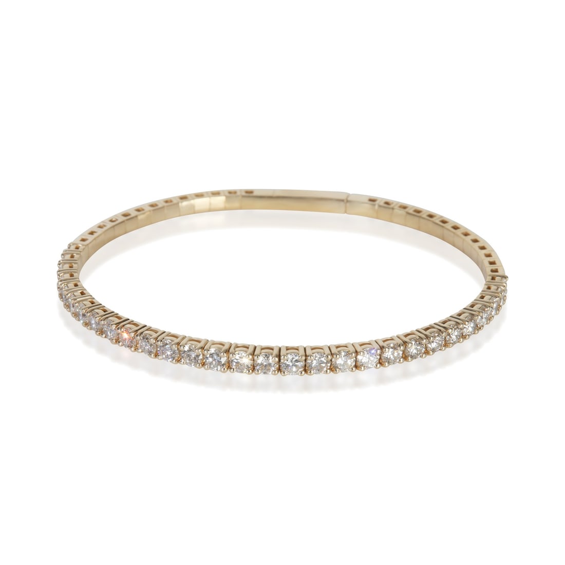 18k Yellow Gold Flexible Bangle with 3.00ct Round Diamonds: 18k Yellow Gold Flexible Bangle with 3.00ct Round Diamonds This pre-owned women's flexible bangle bracelet is crafted from 18k yellow gold and features round brilliant-cut white diamonds with a total 