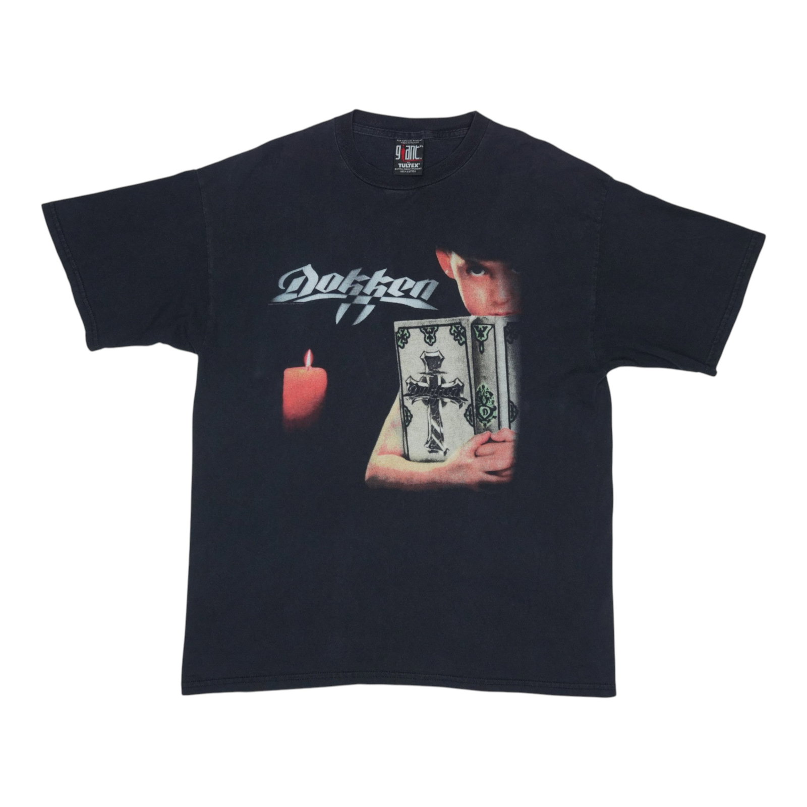 Vintage 1999 Dokken Band Tour Black Cotton T-Shirt Extra Large: Vintage 1999 Dokken Band Tour Black Cotton T-Shirt Extra Large This is an original vintage 1999 Dokken Tour Shirt featuring front and back graphics. The shirt is made from 100% cotton and comes in bla