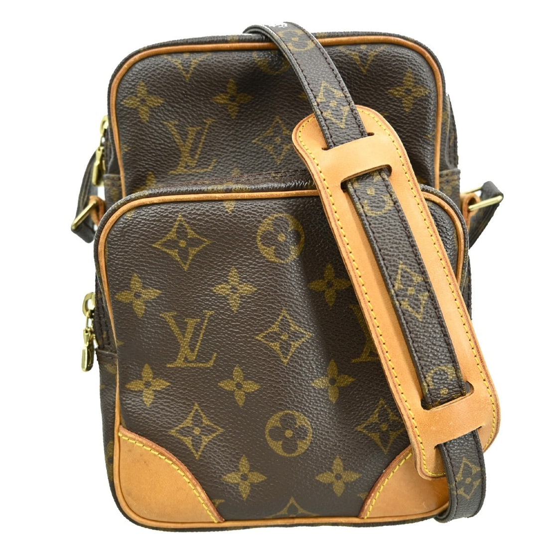 Louis Vuitton Amazon Monogram Canvas Crossbody Bag M45236 Vintage: Louis Vuitton Amazon Monogram Canvas Crossbody Bag M45236 Vintage This Louis Vuitton Amazone crossbody bag features the signature monogram canvas leather exterior with brown accents and a zip closure.
