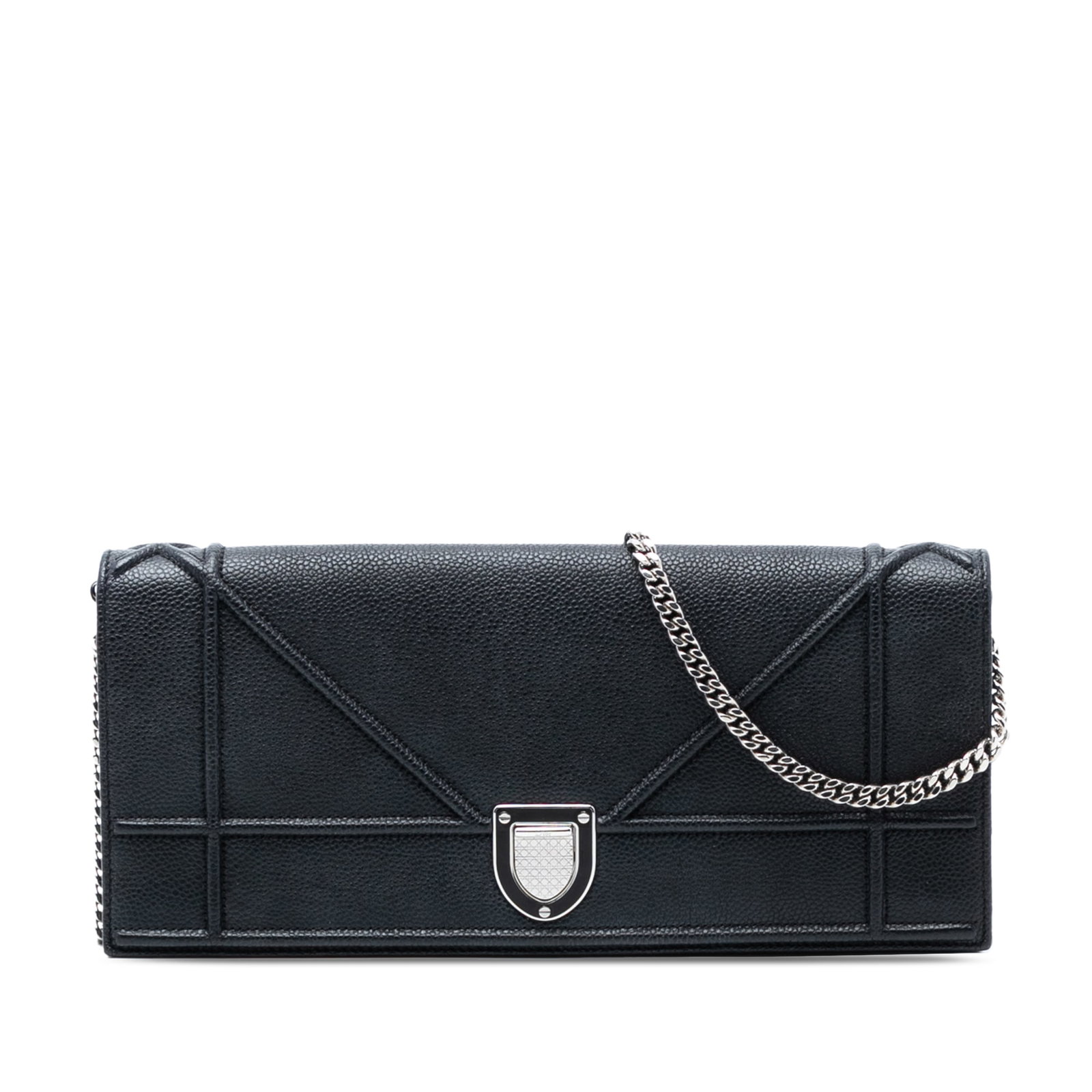 Dior Diorama Black Grained Calfskin Leather Pochette Clutch with Chain Strap: Dior Diorama Black Grained Calfskin Leather Pochette Clutch with Chain Strap This Diorama Pochette clutch features a grained calfskin leather body with a sleek black finish, a chain link shoulder stra