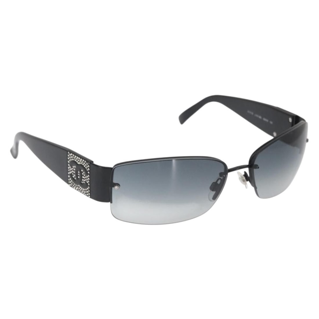Black Plastic CHANEL 4177 Sunglasses with Case and Box: Black Plastic CHANEL 4177 Sunglasses with Case and Box These CHANEL sunglasses feature a classic black plastic frame and offer a stylish accessory for everyday wear. Made in Italy, they come with a du