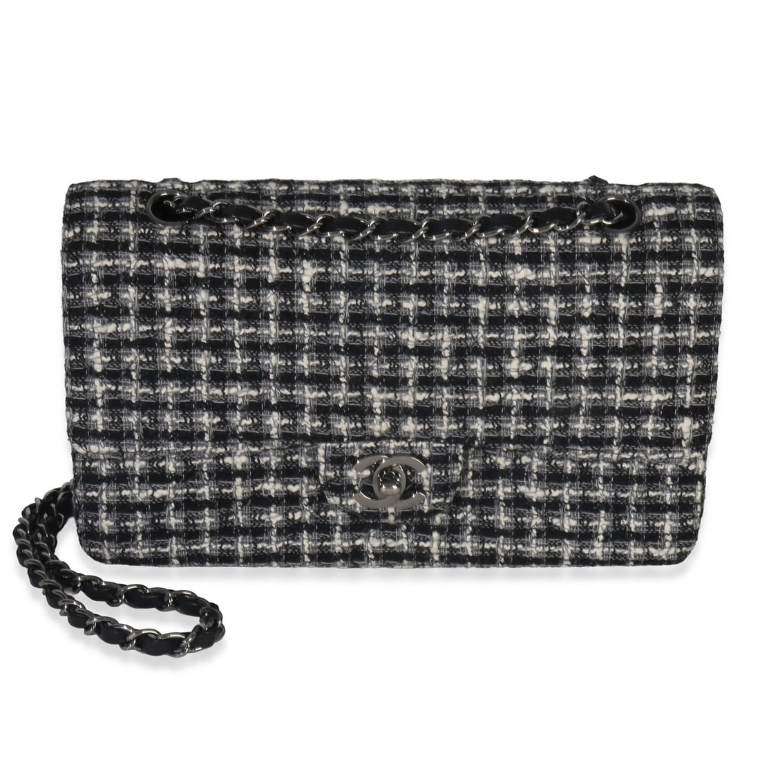 Chanel Medium Tweed Quilted Double Flap Shoulder Bag Black White: Chanel Medium Tweed Quilted Double Flap Shoulder Bag Black White This Chanel Tweed Quilted Medium Classic Double Flap bag features a black, gray, and white fabric exterior with a distinctive quilted d