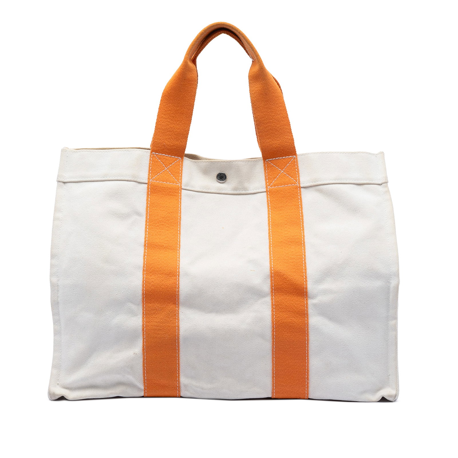 Hermes Bora Bora GM White Canvas Large Tote Bag France: Hermes Bora Bora GM White Canvas Large Tote Bag France This Hermes Bora Bora Tote GM features a spacious canvas body with flat handles, an open top secured by a snap button closure, and interior slip 