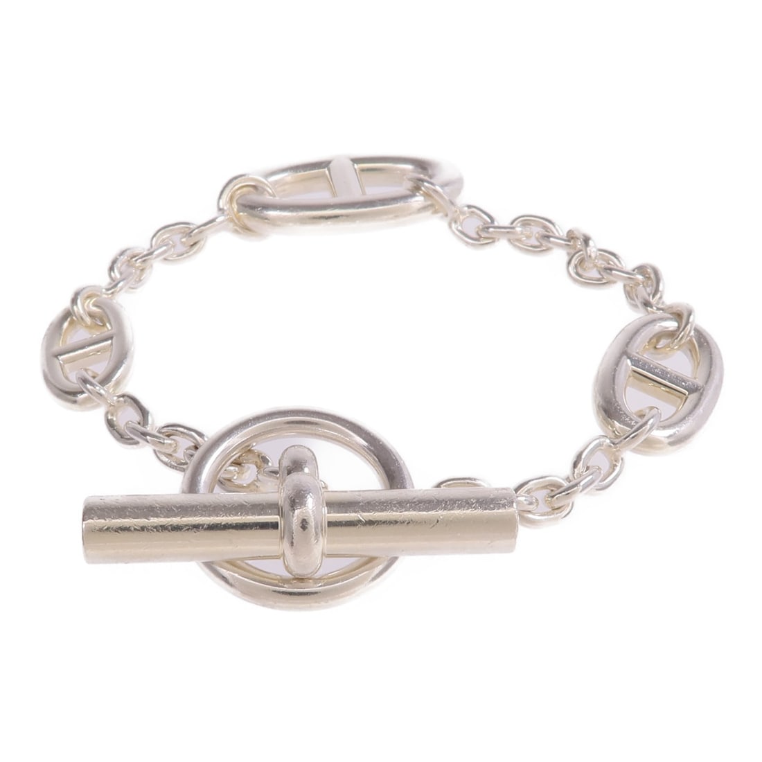 Hermes Farandole 925 Sterling Silver Women Bracelet: Hermes Farandole 925 Sterling Silver Women Bracelet This HERMES Farandole bracelet is crafted from 925 sterling silver, offering a sleek and elegant design. Designed for women, it features a classic s