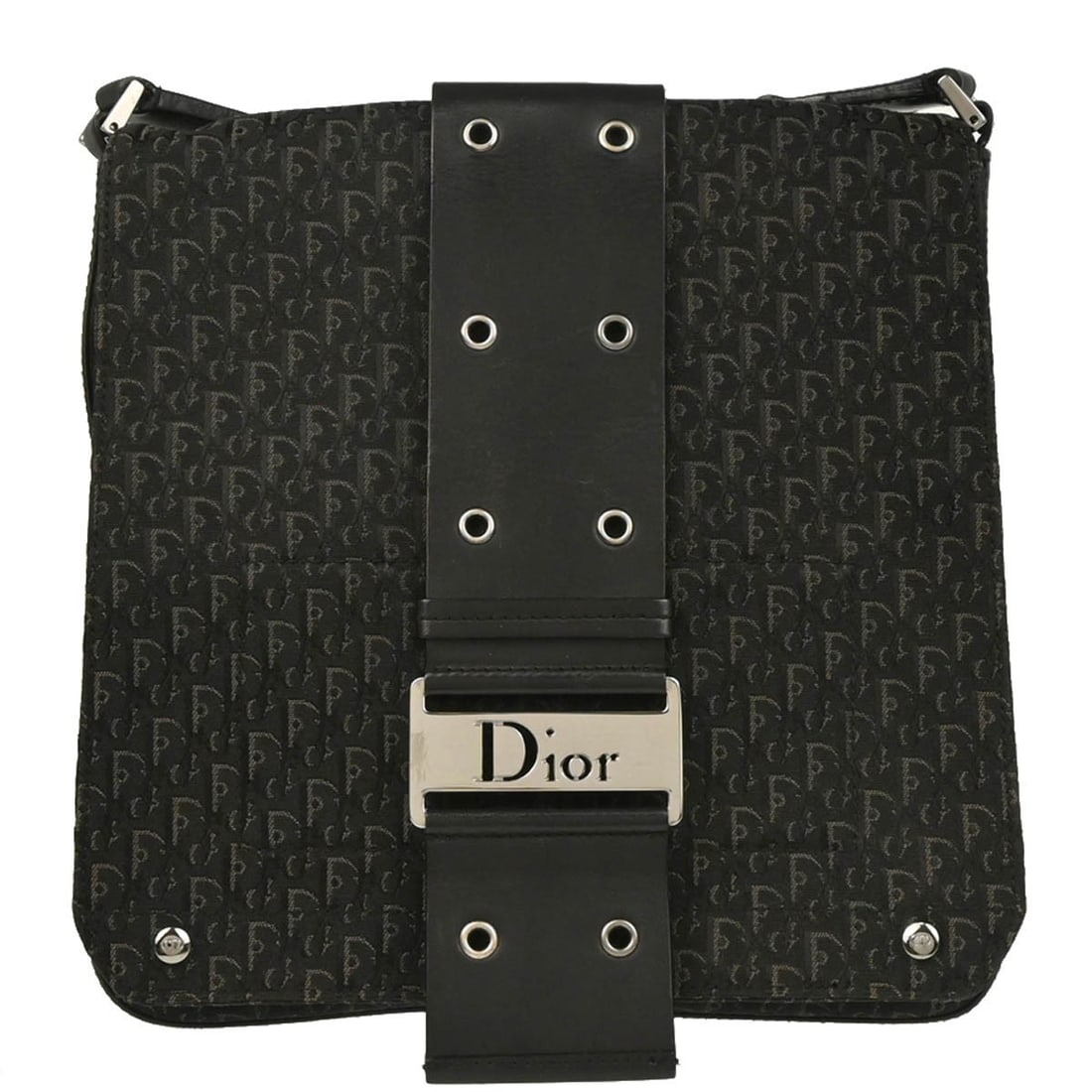 Dior Black Trotter Street Chic Shoulder Bag 19BM-0014: Dior Black Trotter Street Chic Shoulder Bag 19BM-0014 Discover the elegance of the Christian Dior Black Trotter Street Chic Shoulder Bag, a perfect blend of style and functionality. This medium-sized 