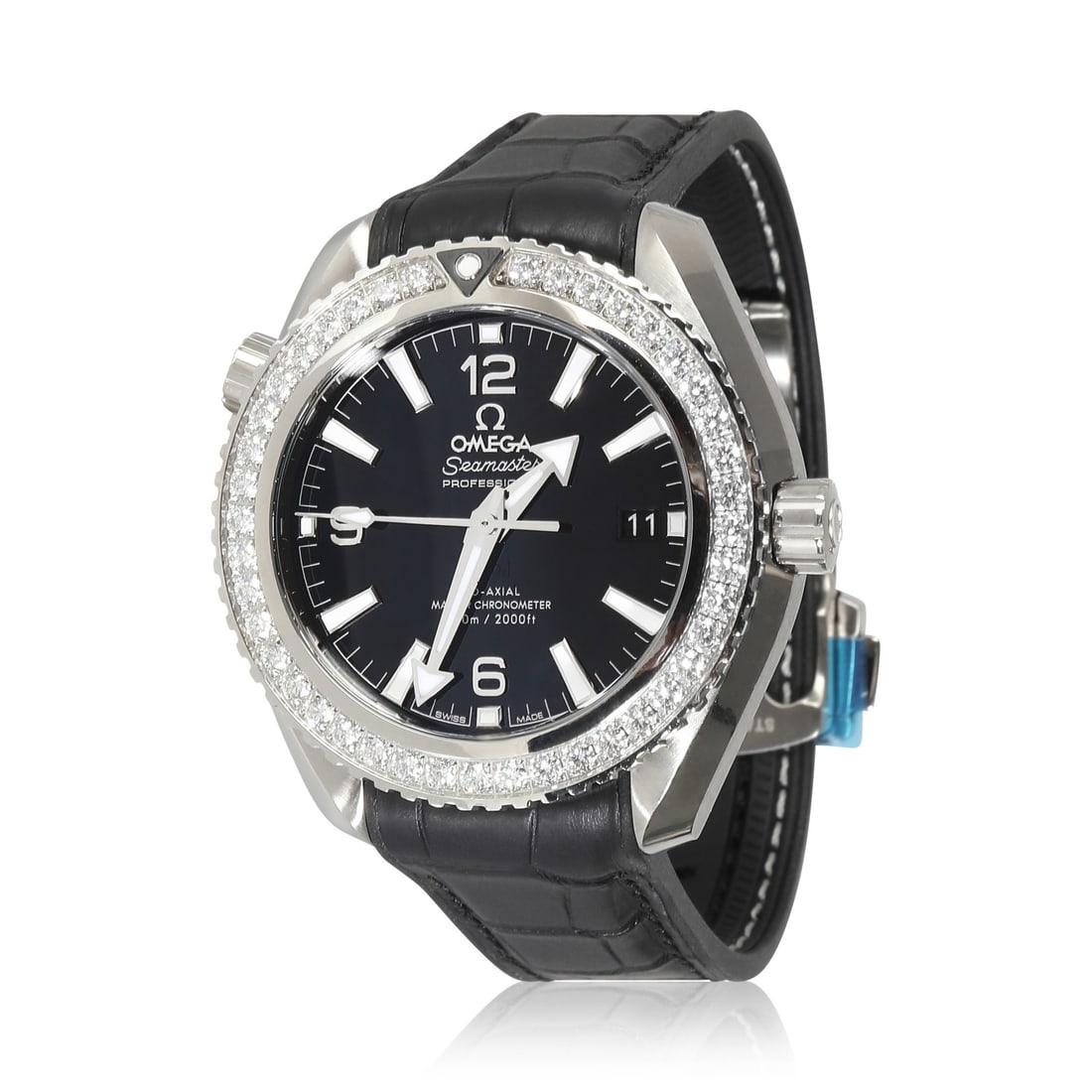 Omega Seamaster Planet Ocean 600m Unisex Watch Automatic with Box and Papers: Omega Seamaster Planet Ocean 600m Unisex Watch Automatic with Box and Papers The Omega Seamaster Planet Ocean 600m is a luxurious unisex wristwatch known for its robust design and precision. Featuring