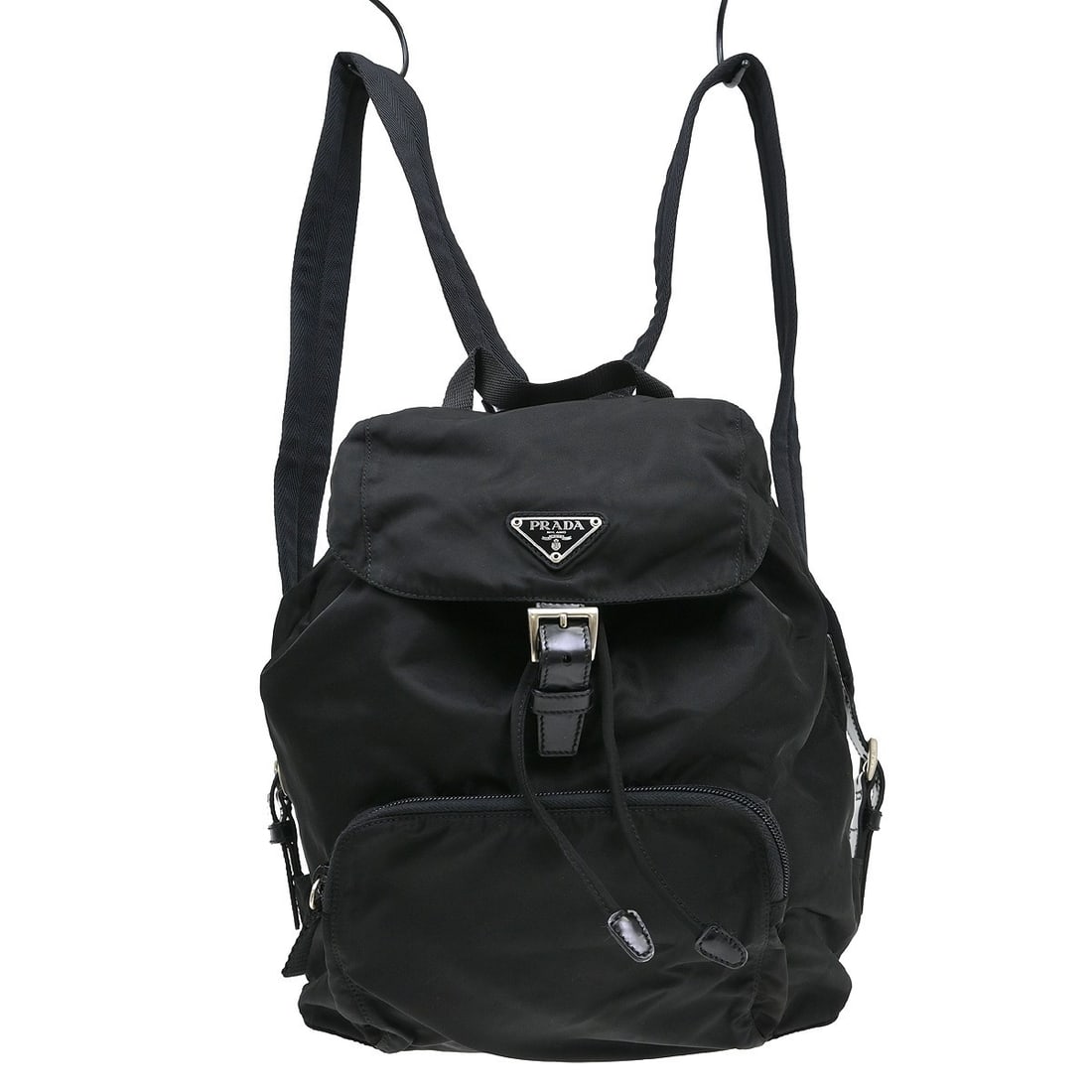 Prada Leather Nylon Women s Black Backpack: Prada Leather Nylon Women s Black Backpack This Prada backpack features a sleek black nylon exterior with leather accents and the iconic Prada logo. Designed for casual occasions, it offers a medium s