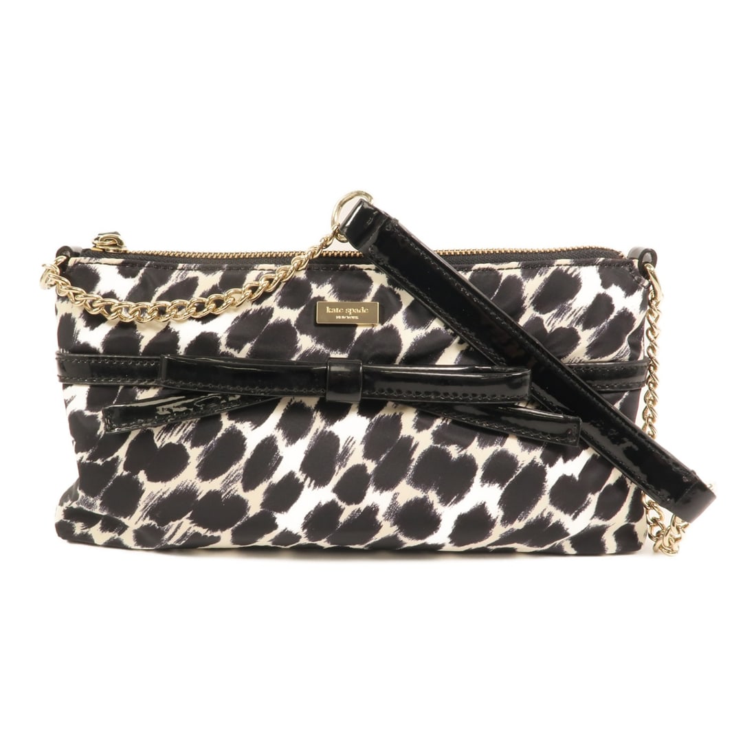 Kate Spade Black White Nylon Shoulder Bag with Chain and Gold Hardware: Kate Spade Black White Nylon Shoulder Bag with Chain and Gold Hardware This Kate Spade shoulder bag features a classic black nylon exterior with gold tone chain accents. Designed for everyday use, it 