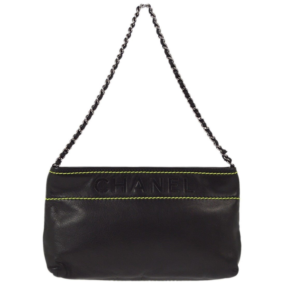 Chanel Black Lambskin Top Handle Handbag with Kiss Lock: Chanel Black Lambskin Top Handle Handbag with Kiss Lock This elegant Chanel Black Lambskin Chain Handbag is a perfect accessory for casual outings. Crafted from luxurious lambskin, it features a class