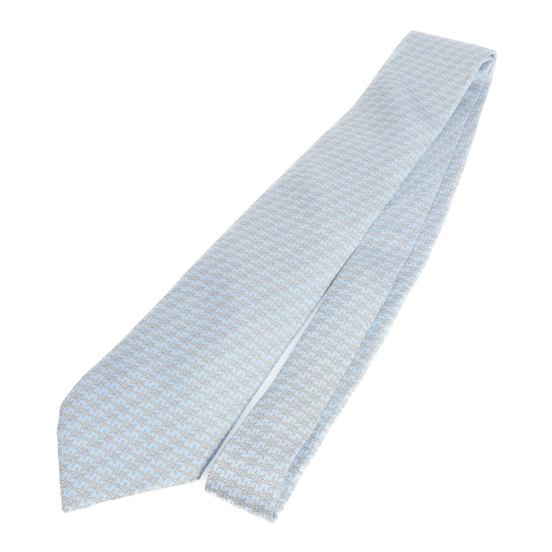 Blue Silk Tie from Hermes France: Blue Silk Tie from Hermes France This Hermes necktie features a classic blue color and is crafted from high-quality silk. Designed in a regular size, it showcases the brand's renowned craftsmanship an