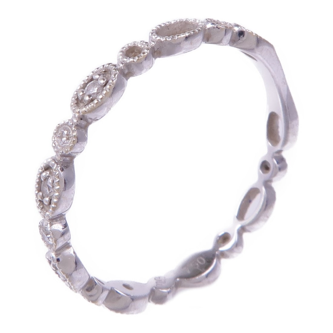 Diamond Ring in 18K White Gold Size 6.5 by JEWELRY: Diamond Ring in 18K White Gold Size 6.5 by JEWELRY This exquisite diamond ring features a stunning design crafted from 18K white gold. The clear diamond is set beautifully, showcasing its brilliance a