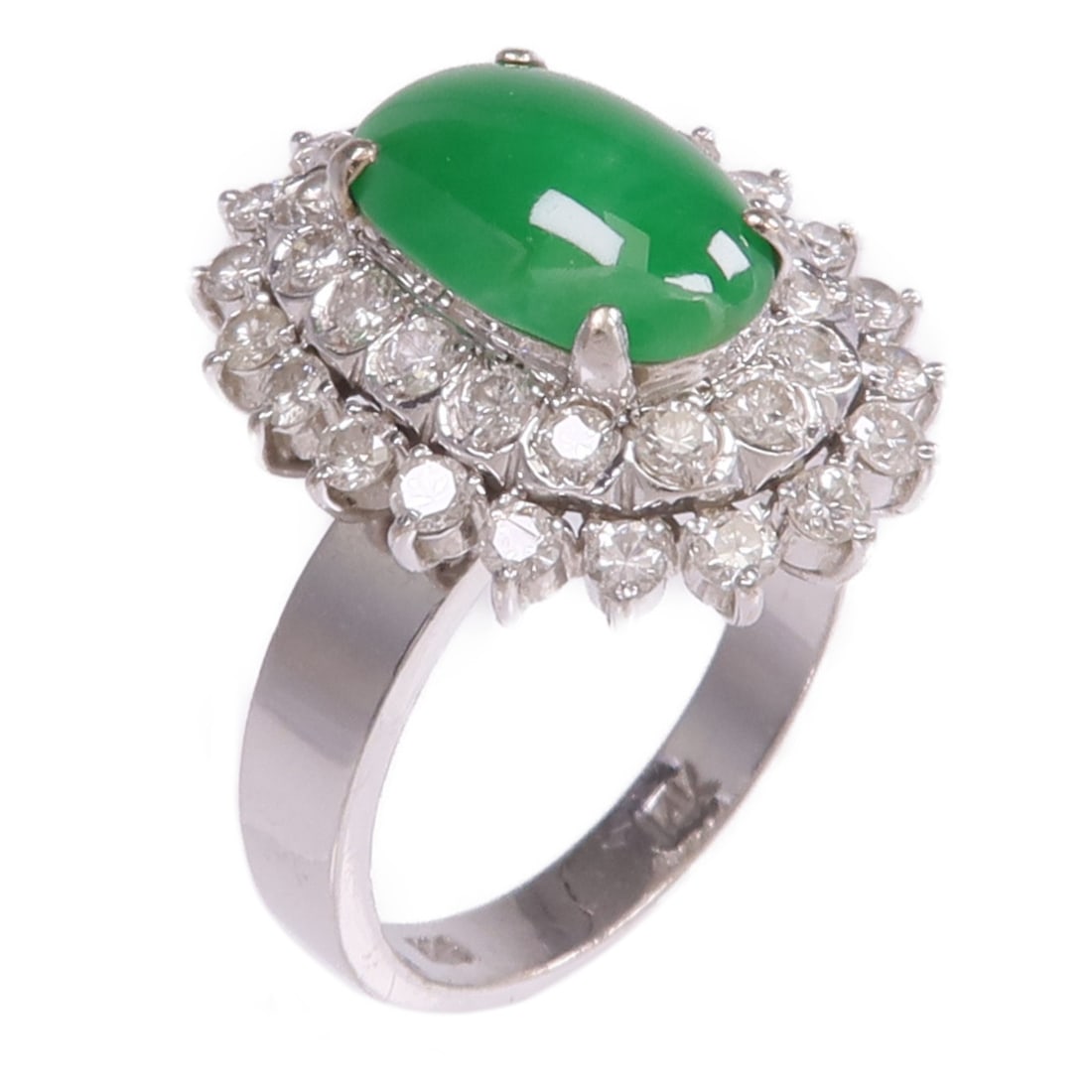 JEWELRY Jade Ring 14K White Gold US 7: JEWELRY Jade Ring 14K White Gold US 7 This women's ring features a green jade main stone set in a 14K white gold band, accented with diamonds. The ring is designed in a classic style and is sized for 