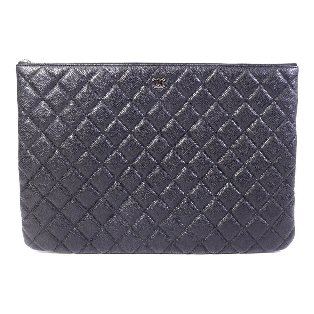 CHANEL Black Calfskin O Case Large Handbag CC SHW: CHANEL Black Calfskin O Case Large Handbag CC SHW This CHANEL O Case Large Hand Bag is crafted from black calfskin leather, offering a sophisticated and timeless look. Designed for women, the bag feat