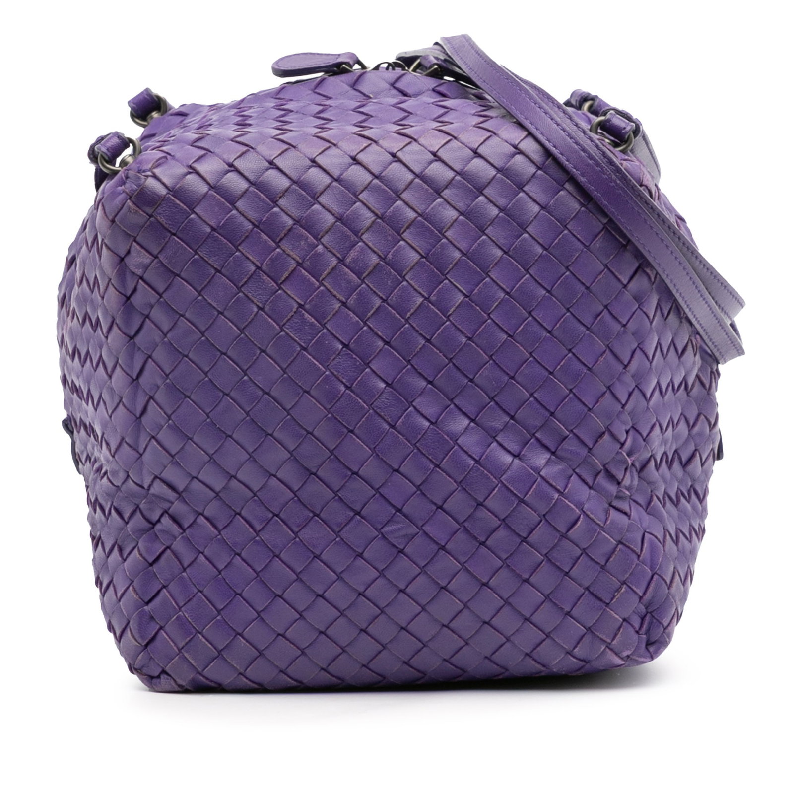 Bottega Veneta Purple Nappa Intrecciato Cube Crossbody Bag: Bottega Veneta Purple Nappa Intrecciato Cube Crossbody Bag Introducing the Bottega Veneta Nappa Intrecciato Cube Crossbody, a luxurious addition to your accessory collection. This exquisite bag showca