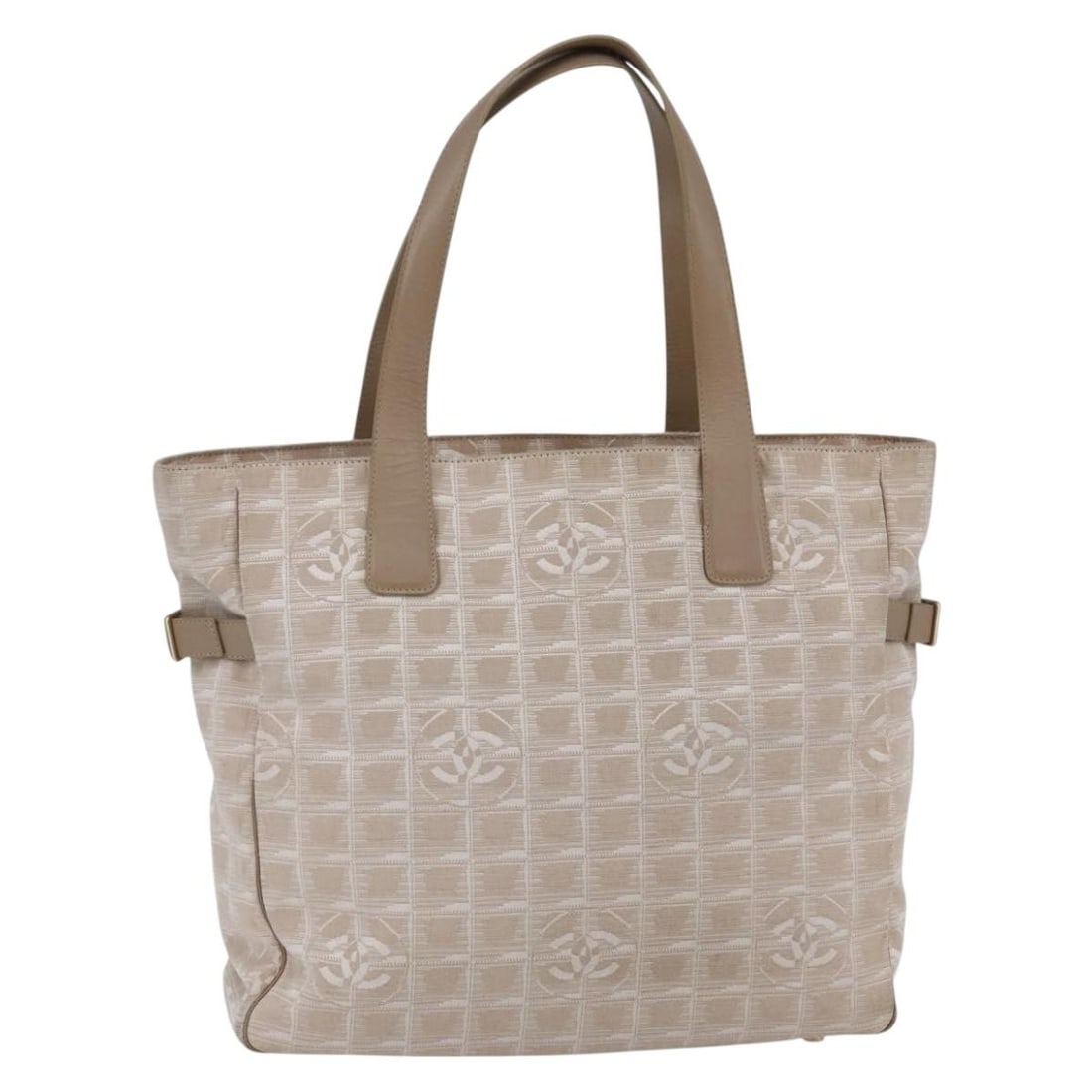 CHANEL New Travel Line Beige Gold Nylon Tote Bag Auth BA6873: CHANEL New Travel Line Beige Gold Nylon Tote Bag Auth BA6873 This CHANEL New Travel Line Tote Bag offers a stylish and functional accessory for your daily needs. Crafted in Italy from durable nylon, i