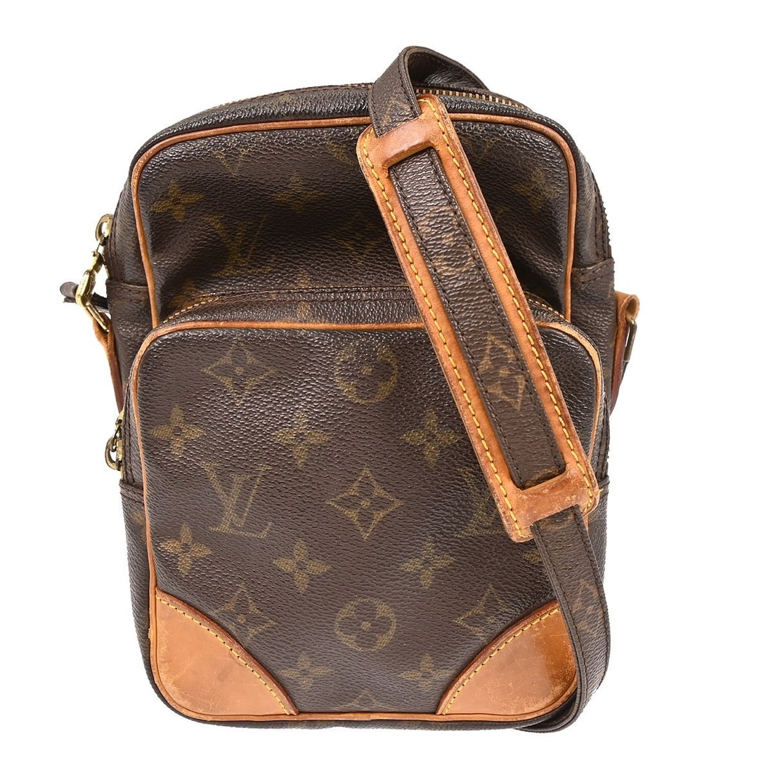Louis Vuitton Amazone Monogram Canvas Crossbody Bag Brown M45236: Louis Vuitton Amazone Monogram Canvas Crossbody Bag Brown M45236 This Louis Vuitton Amazon crossbody shoulder bag features the iconic monogram canvas leather exterior in brown with a matching crossbod