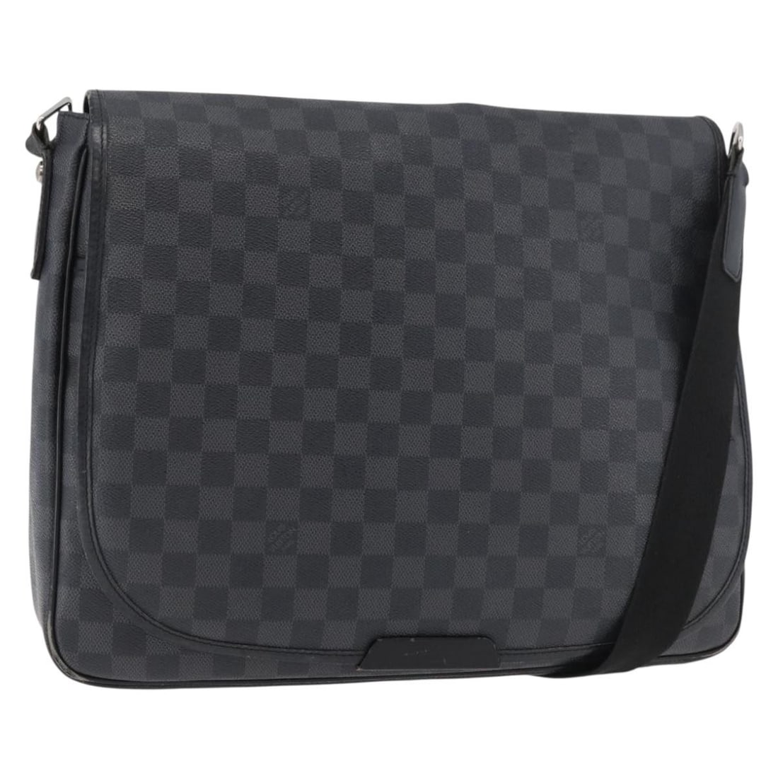 Louis Vuitton Daniel GM Damier Graphite Canvas Shoulder Bag N58033: Louis Vuitton Daniel GM Damier Graphite Canvas Shoulder Bag N58033 This Louis Vuitton Damier Graphite Daniel GM Shoulder Bag, model N58033, is crafted from Damier Graphite canvas and features a spacio