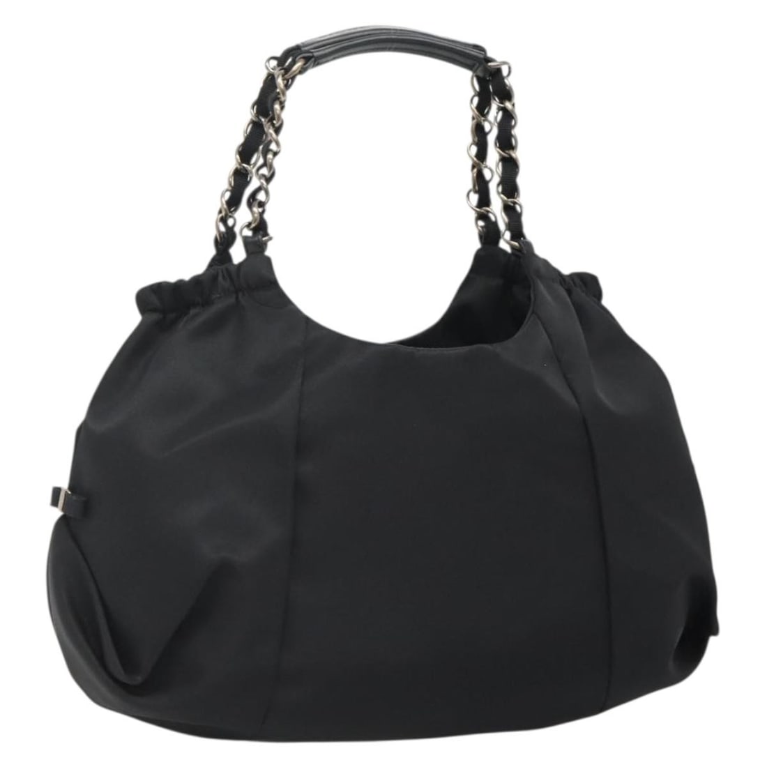 Salvatore Ferragamo Nylon Black Shoulder Bag Chain Strap Italy: Salvatore Ferragamo Nylon Black Shoulder Bag Chain Strap Italy This Salvatore Ferragamo shoulder bag is crafted from black nylon and features a chain strap design. The bag is made in Italy and is desi
