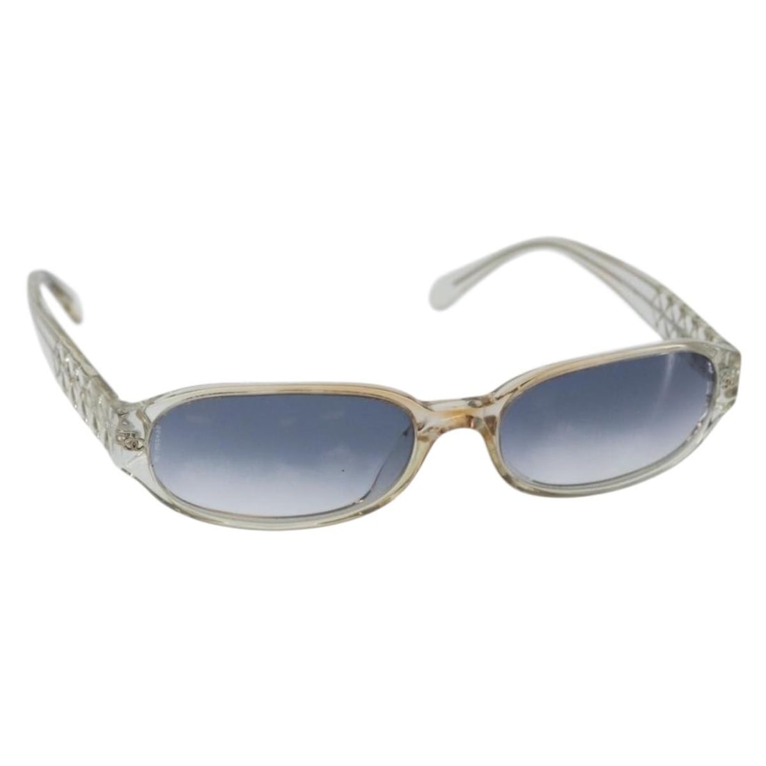 CHANEL Clear Plastic Sunglasses Made in Italy with Case: CHANEL Clear Plastic Sunglasses Made in Italy with Case Elevate your style with these authentic CHANEL sunglasses, a perfect blend of elegance and functionality. Crafted in Italy, these sunglasses fea