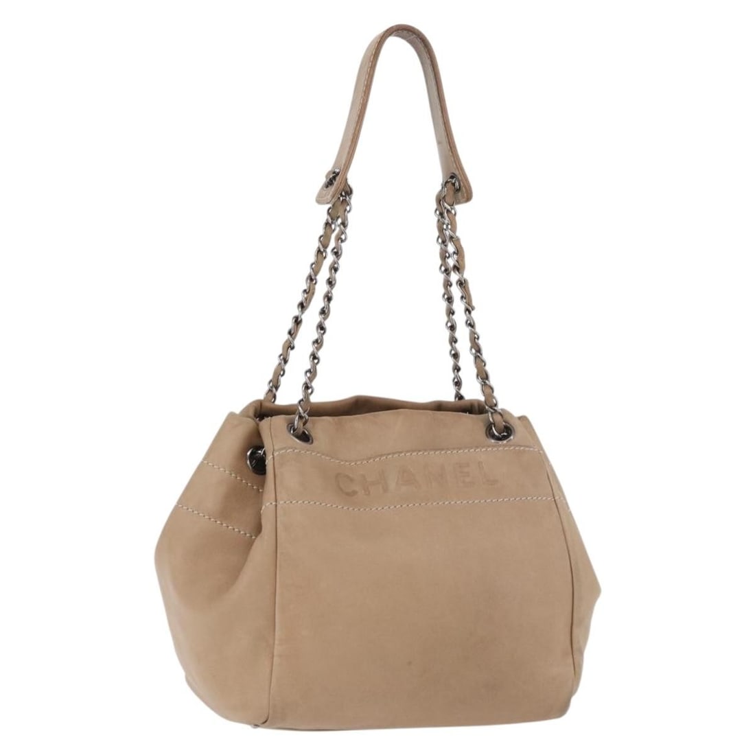 CHANEL Beige Lamb Skin Shoulder Bag Silver CC Italy: CHANEL Beige Lamb Skin Shoulder Bag Silver CC Italy This CHANEL shoulder bag is crafted from beige lambskin leather with silver-tone accents. Designed for women, the bag features a chain shoulder stra